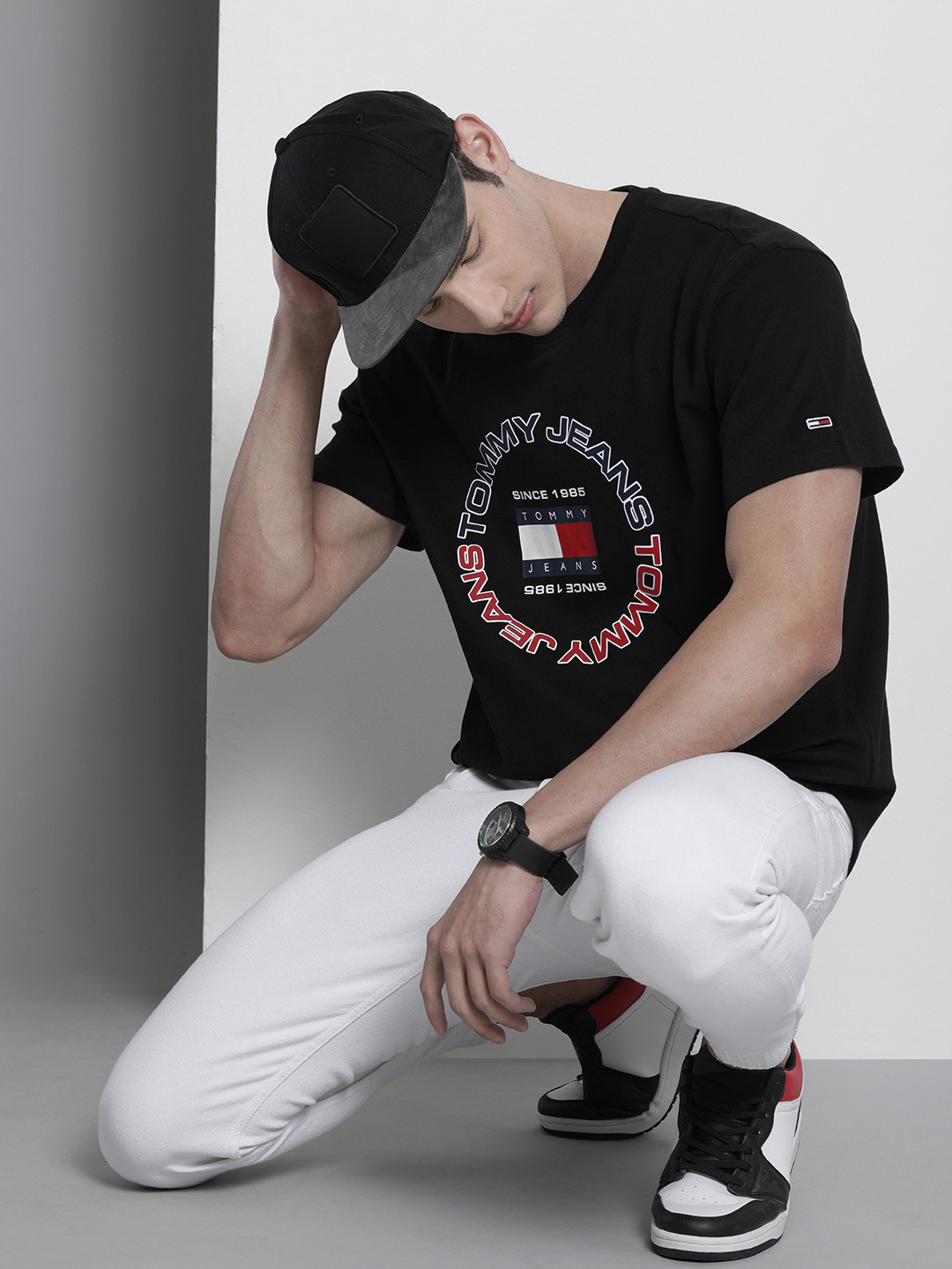 Tommy Hilfiger Men Organic Cotton Brand Logo Printed Relaxed Fit T-shirt