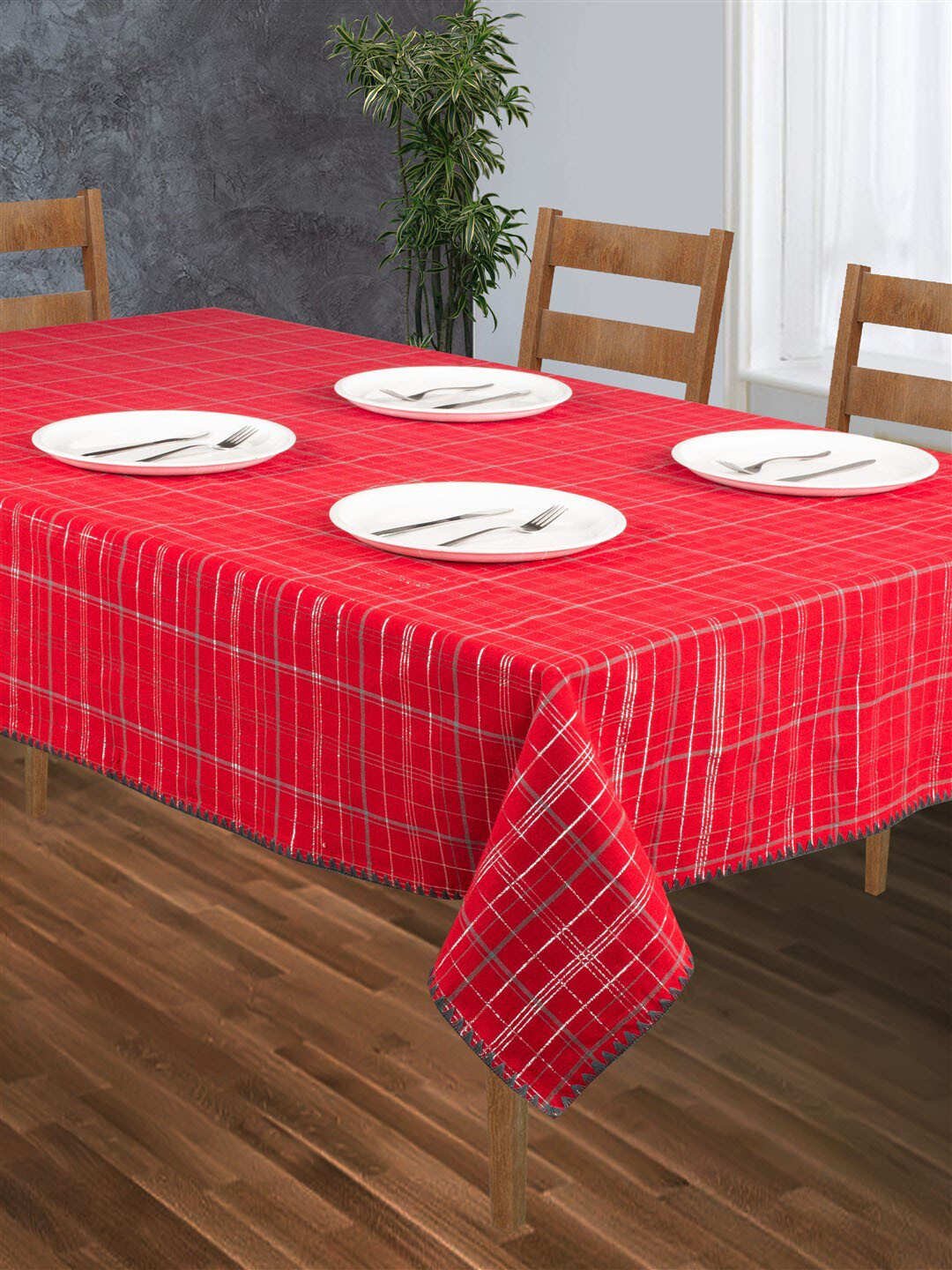 SHADES of LIFE Red Checked Cotton Table Cover