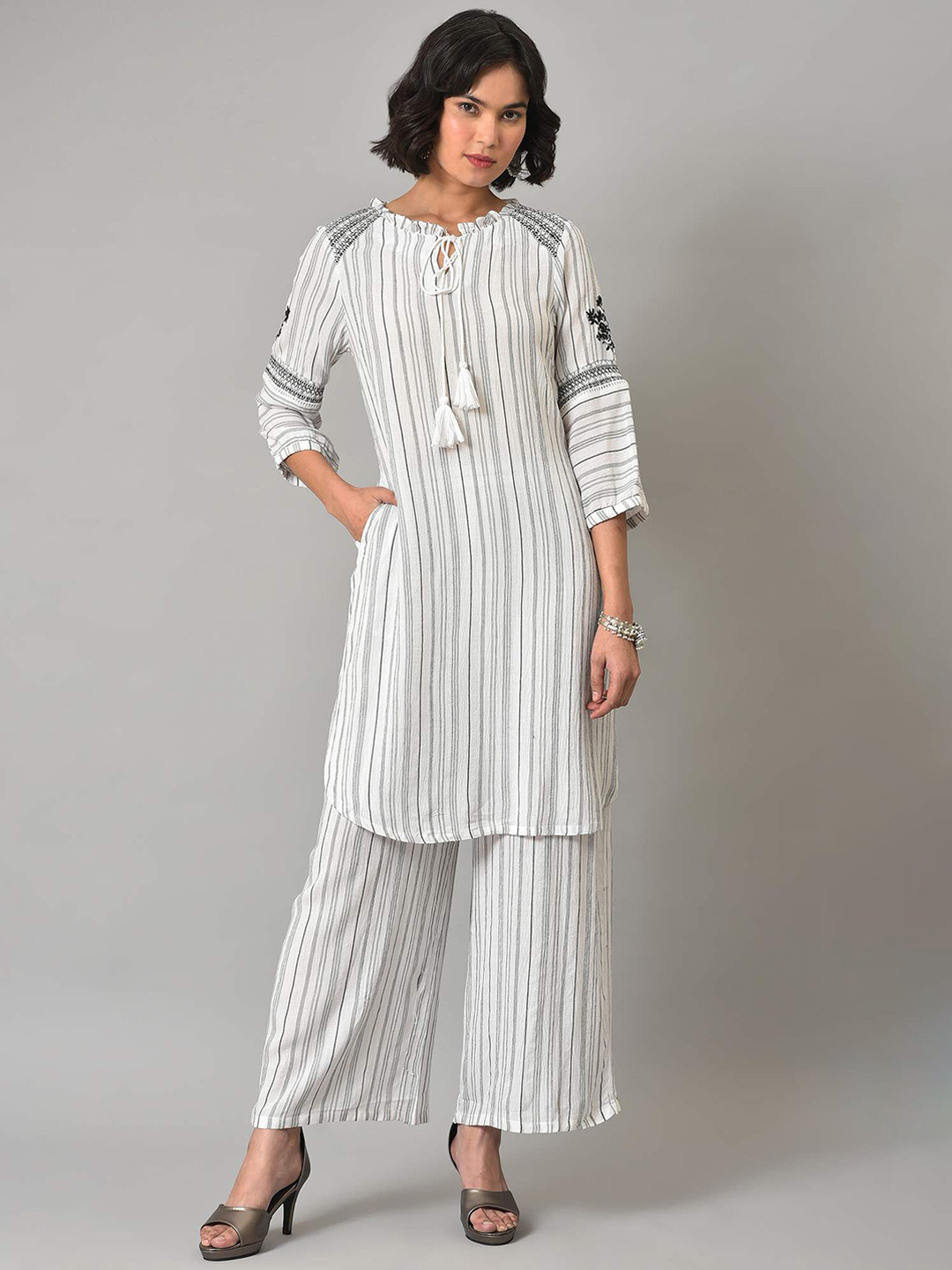 W Striped Print Rayon Co-Ord Kurta Set With Parallel Pant