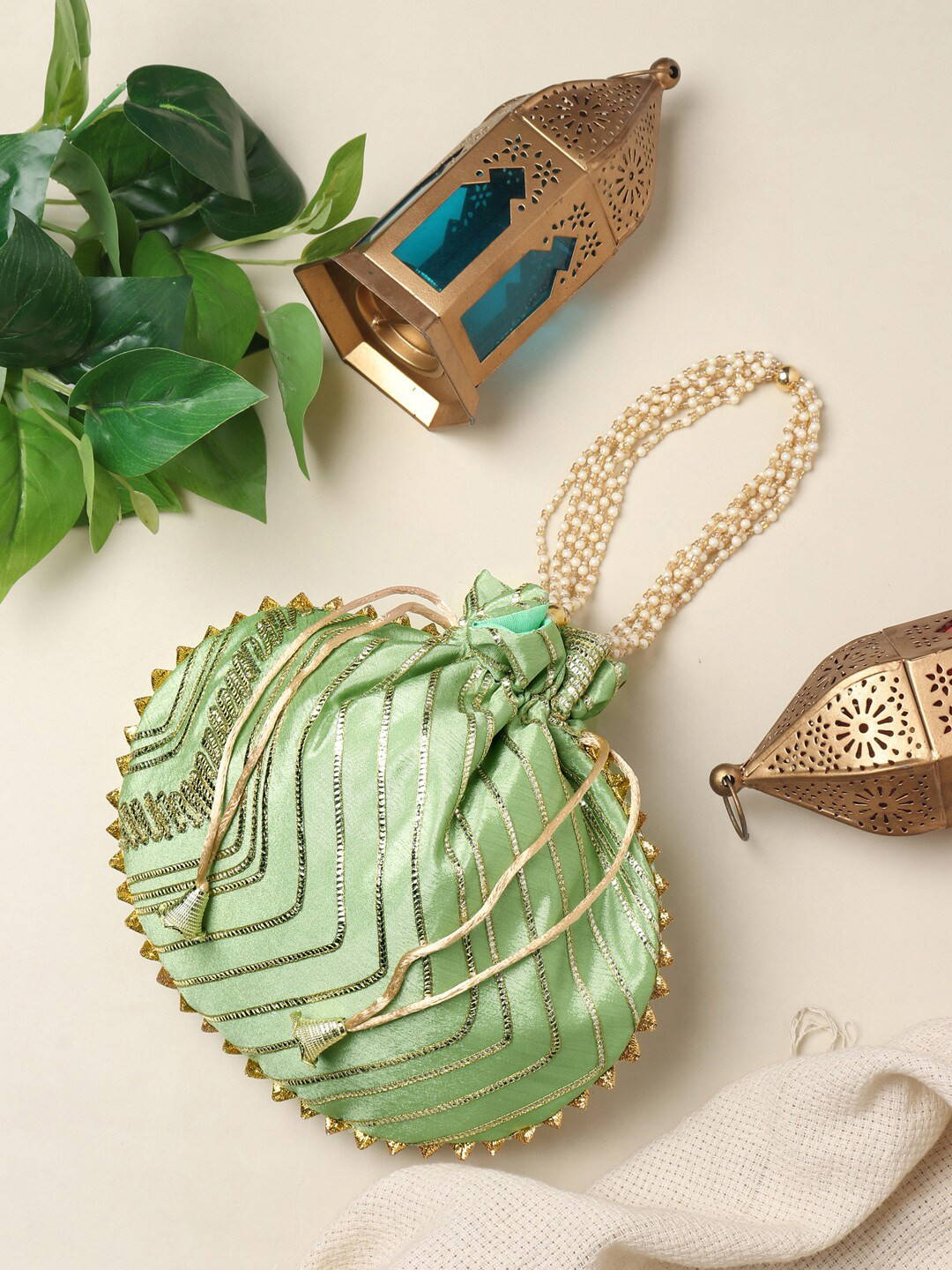 LIKAA Bridal Zig Zag Gota Work Matka Potli