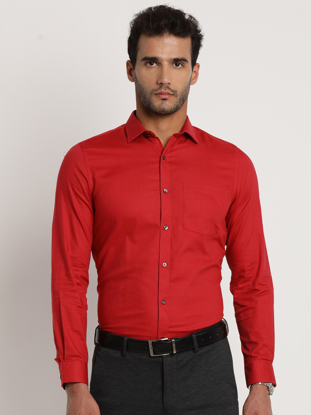 Turtle Men Red Cotton Slim Fit Formal Shirt