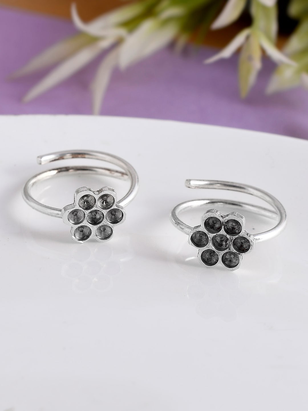 Silvermerc Designs Silver-Plated Floral Toe Rings