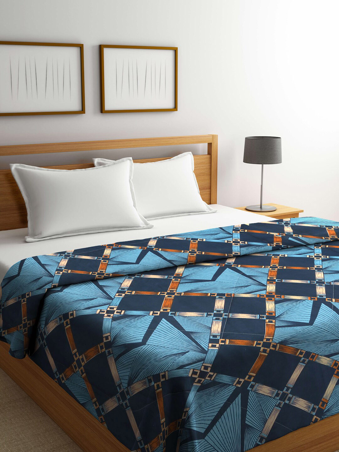 Arrabi Blue & Orange Geometric Mild Winter 450 GSM Double Bed Comforter