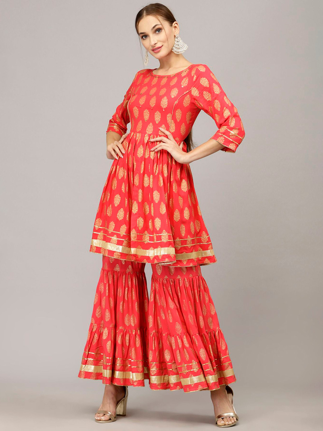 Shopping Queen Women Ethnic Motifs Printed Gotta Patti Kurta with Sharara