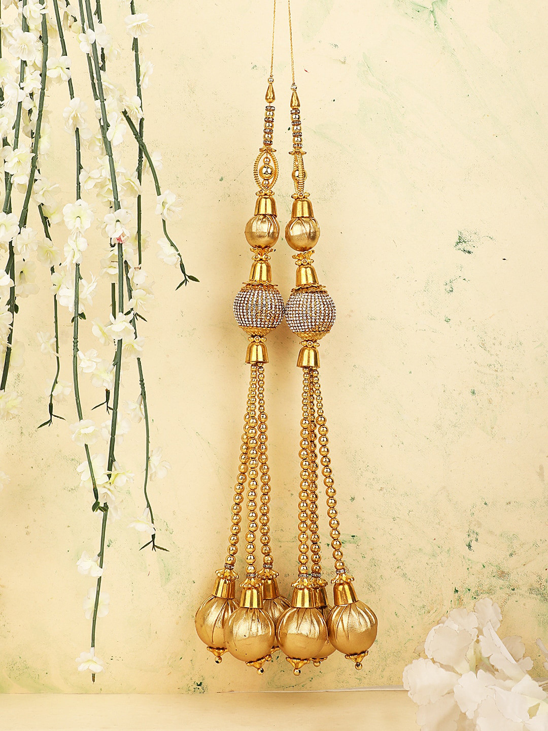 ANIKAS CREATION Women Pack Of 2 Gold-Plated Stone-Studded & Beaded  Latkans