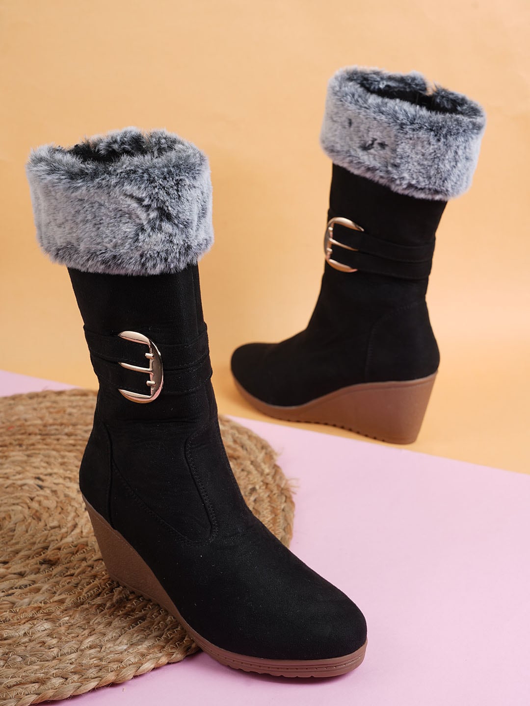 Women's winter boots with wedge heel discount