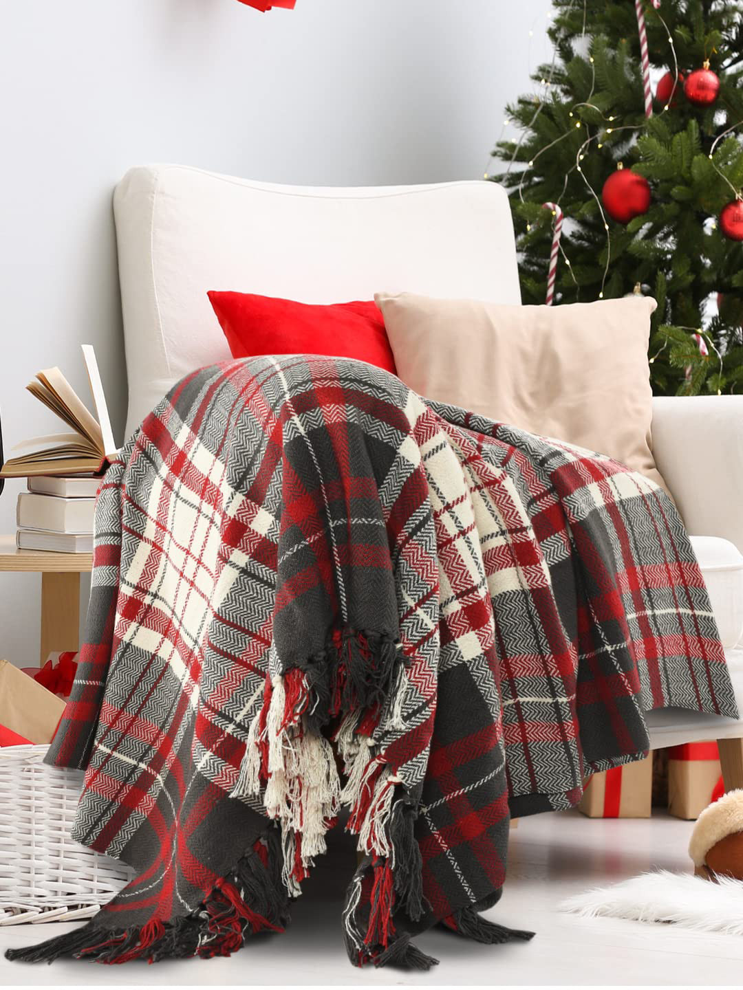 SASHAA WORLD Red & Black Self Design Throws With Tassels