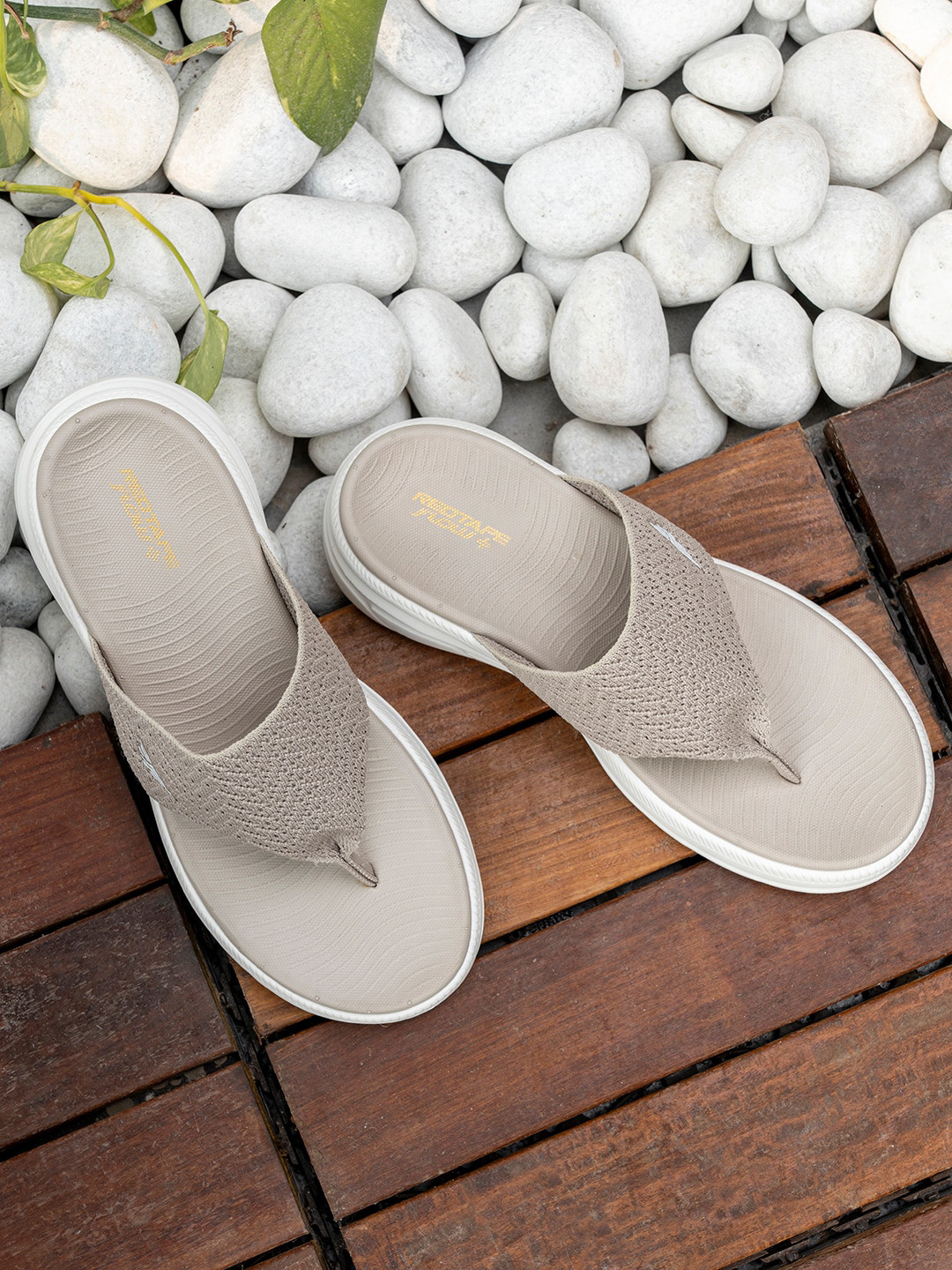 Red Tape Women Open Toe Flats