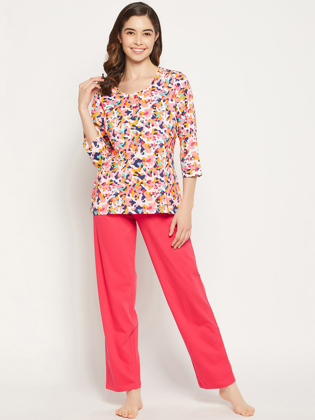 Clovia Women Cotton Printed Night suit