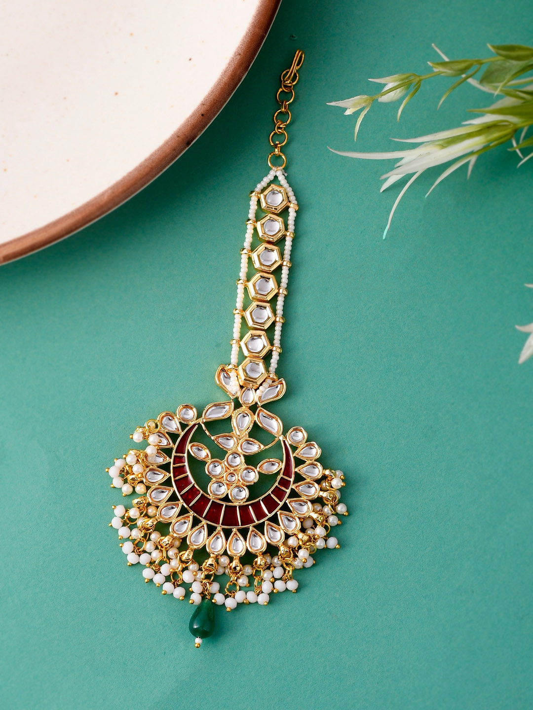 DASTOOR Gold-Plated Kundan-Studded & Beaded Maang Tikka