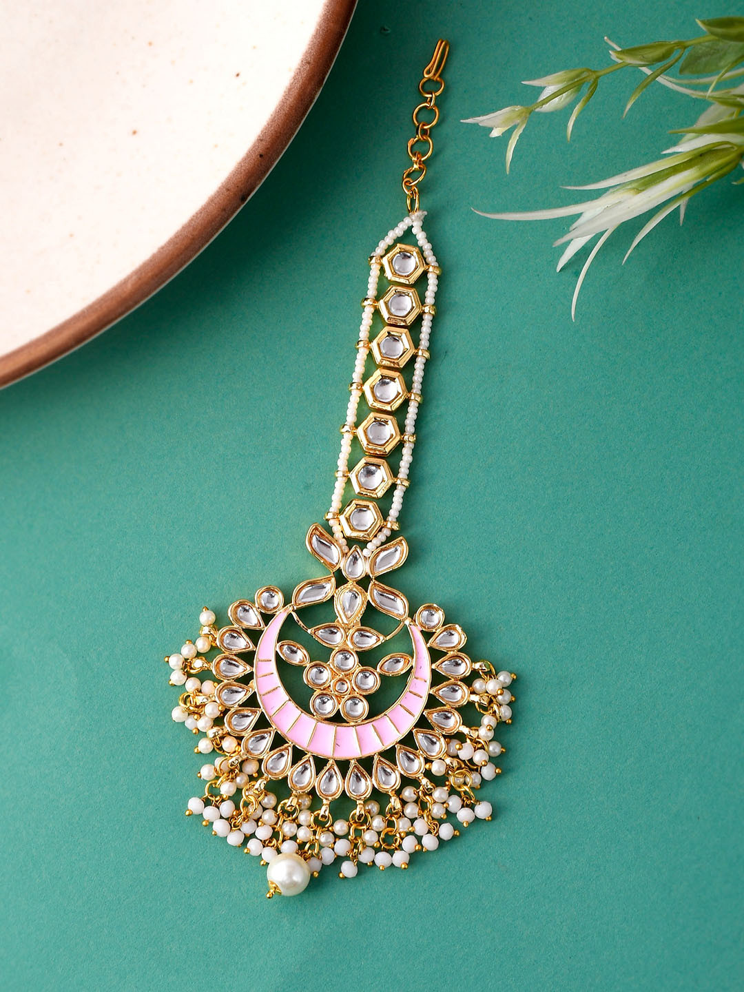 DASTOOR Gold-Plated Kundan-Studded & Faux Pearls-Beaded Maang Tikka