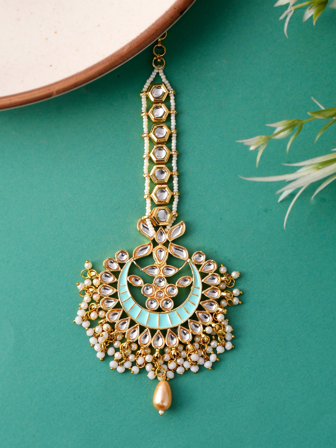 DASTOOR Gold-Plated Kundan-Studded & Beaded Maang Tikka