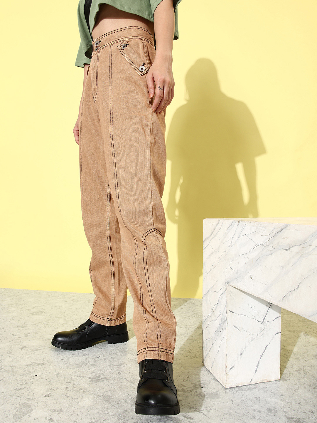 The Roadster Life Co. Women Tan Brown Relaxed Boyfriend HR Upgraded Denims Cotton Jeans