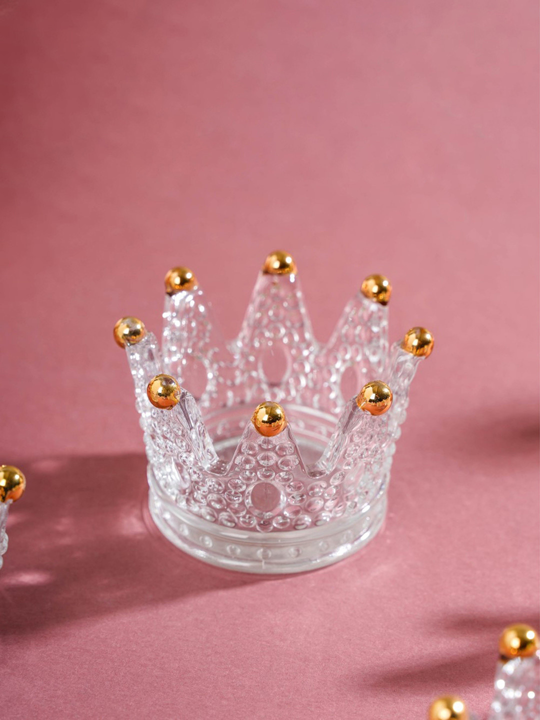 Nestasia Transparent & Gold-Toned Textured Crown Candle Holder