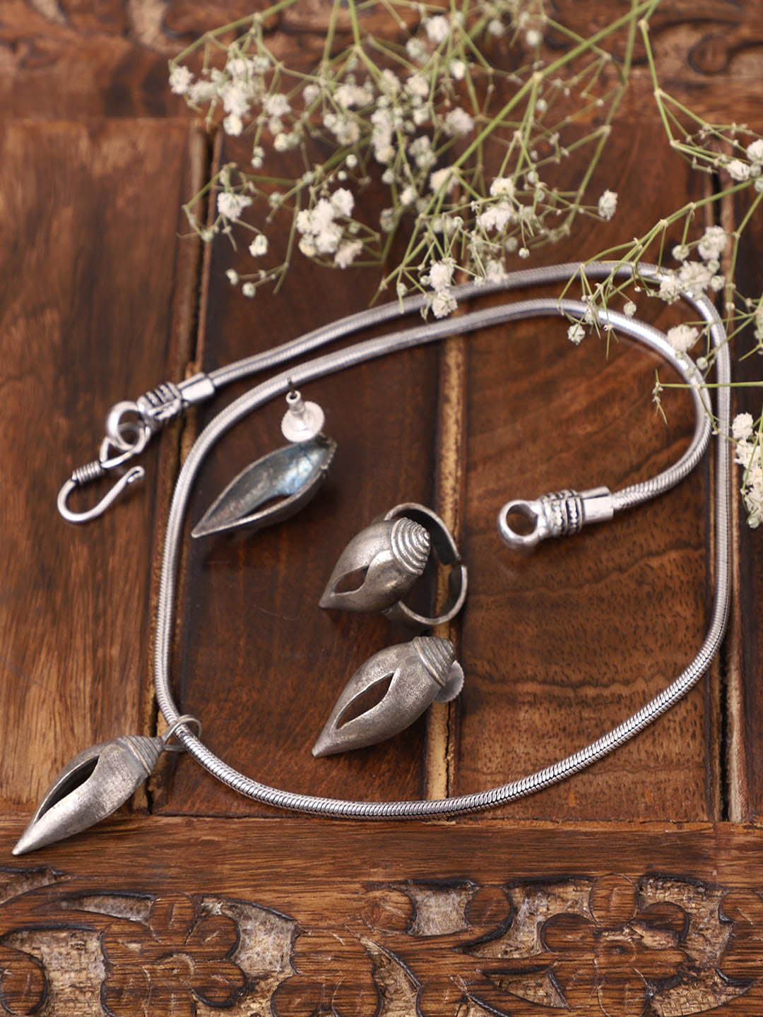 VENI Oxidised Silver-Plated Shell Jewellery Set