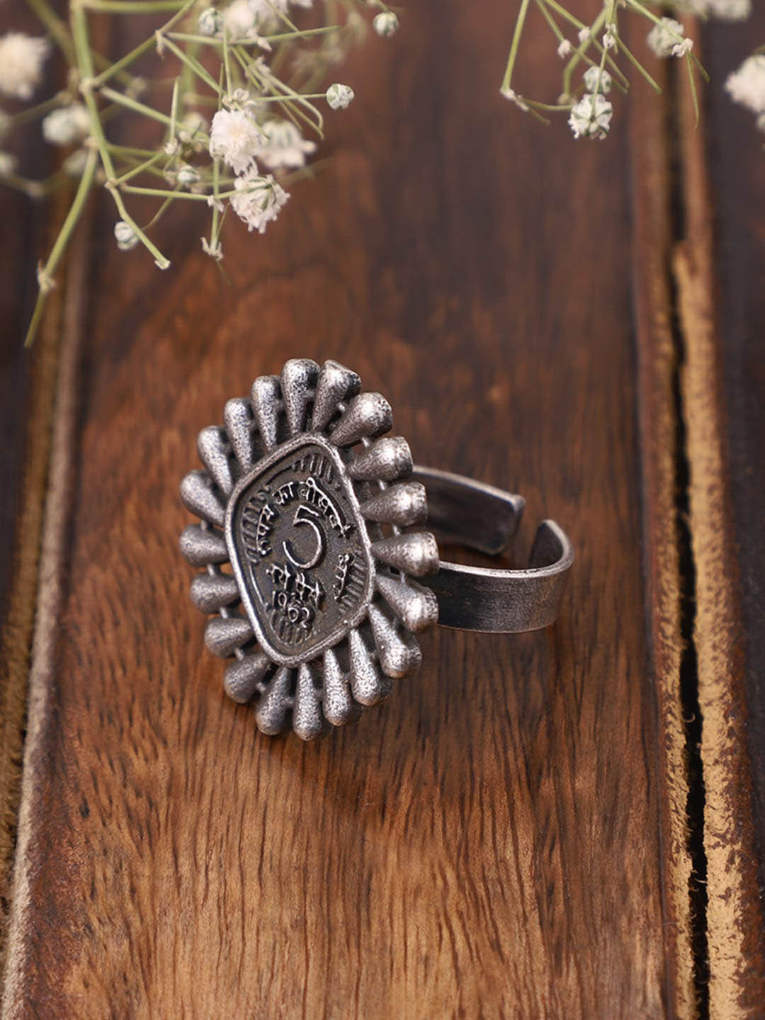 VENI Silver-Plated Paisa Coin Oxidised Finger Ring