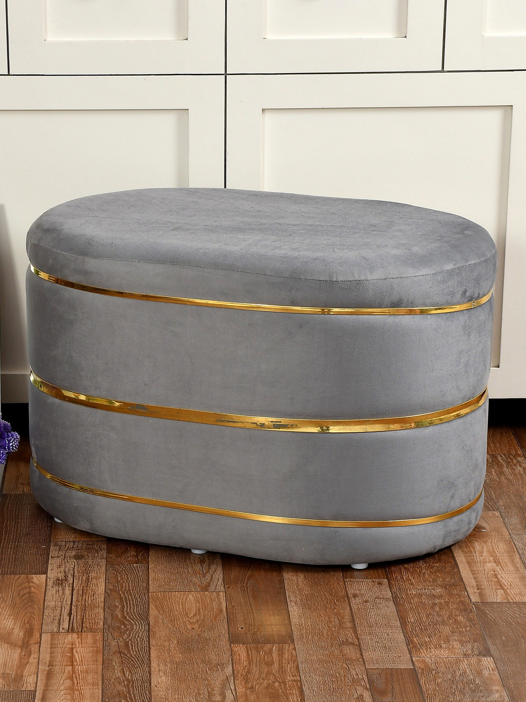 RIANCE CREATIONS Grey Tufted Velvet Ottoman