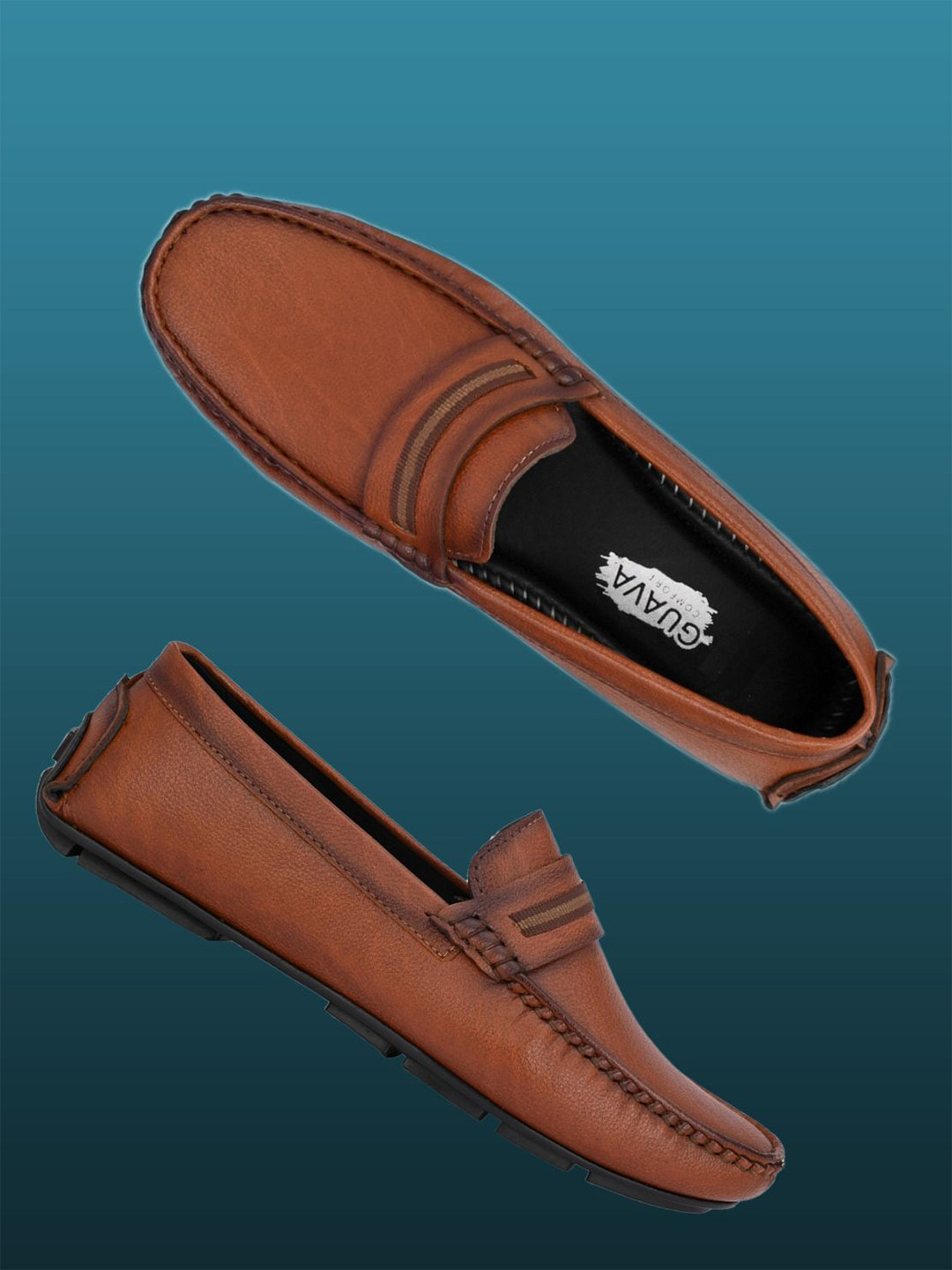 Guava Men Textured Loafers