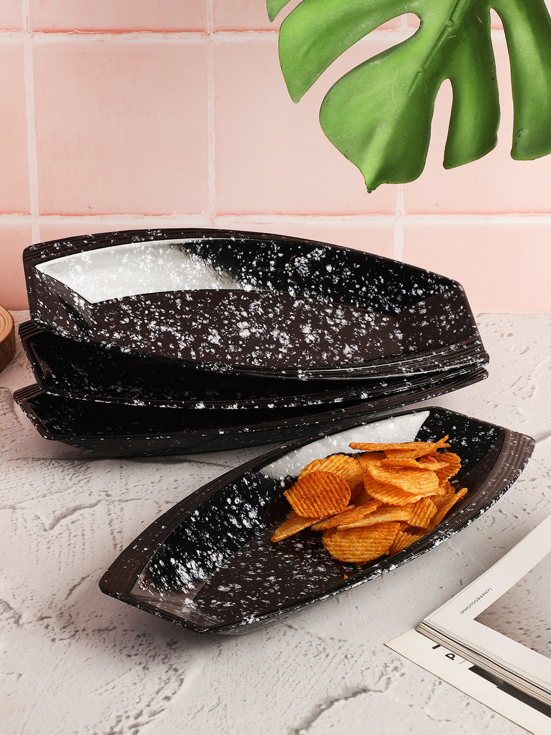 CDI Set Of 4 Textured Boat Shaped Serving Platter