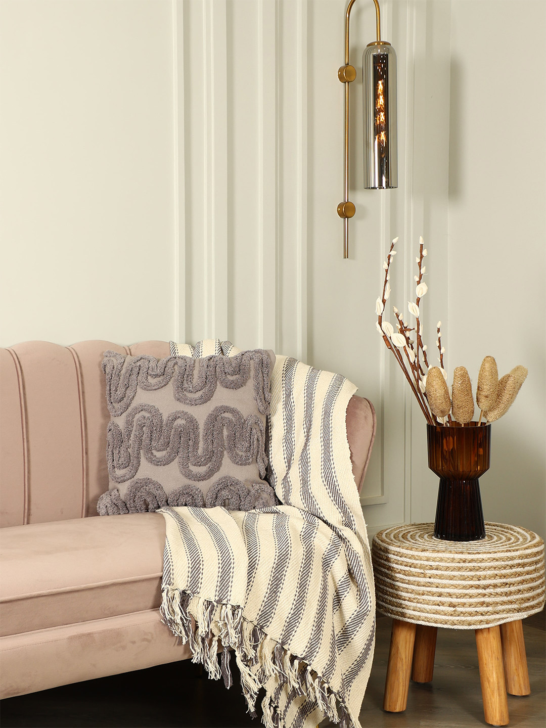 SASHAA WORLD Self Design 100% Cotton Cushion Cover ( 45x45 cm )