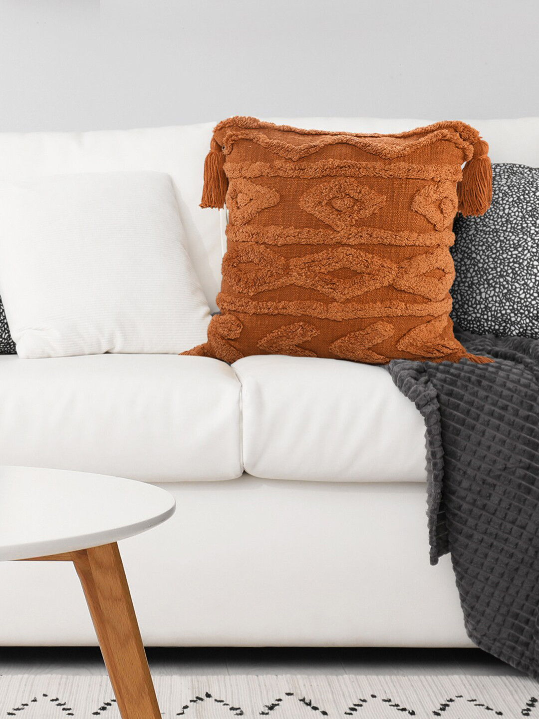 SASHAA WORLD Decorative Cushion Cover (45 x 45 cms)