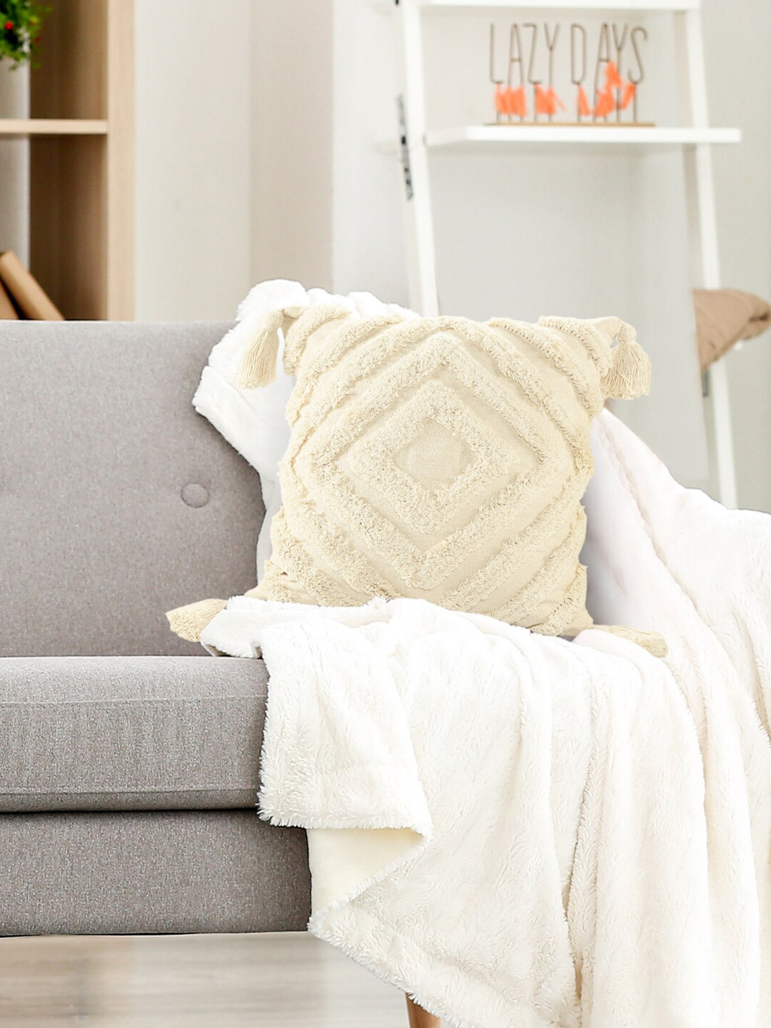 SASHAA WORLD Tasselled & Tufted Cushion Cover (16x16 inches)