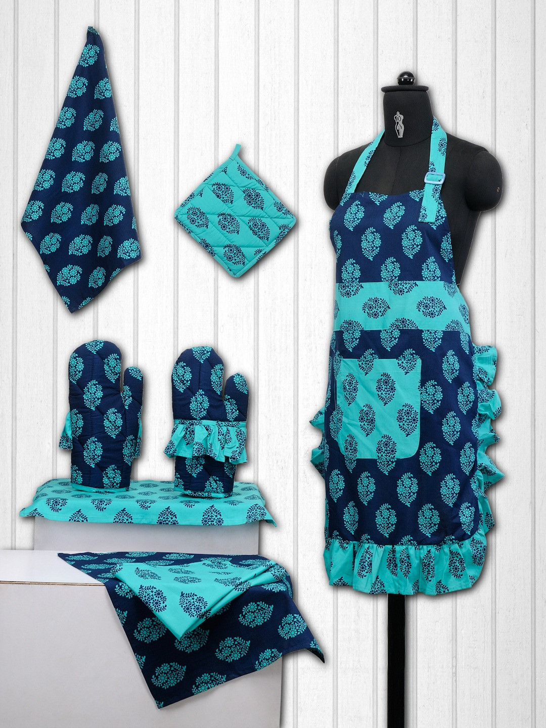 SWAYAM Unisex Set of 8 Black & Turquoise Blue Cotton Printed Kitchen Linen Set