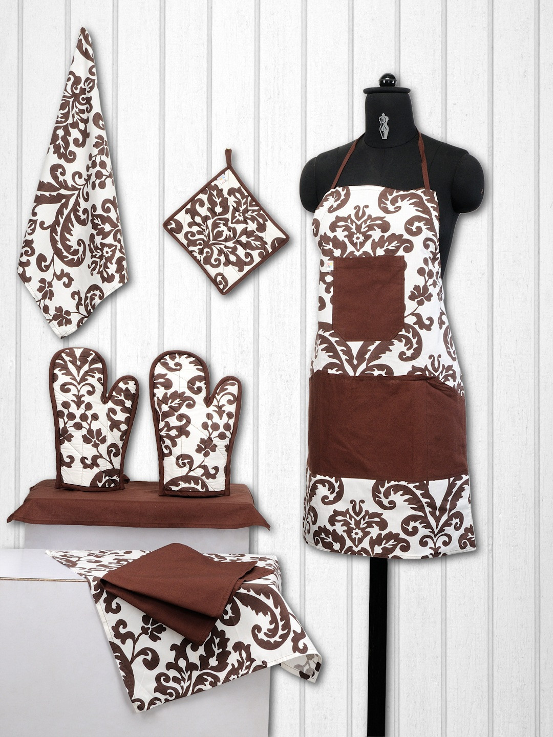 SWAYAM Unisex Brown & Off-White Cotton Kitchen Linen Set