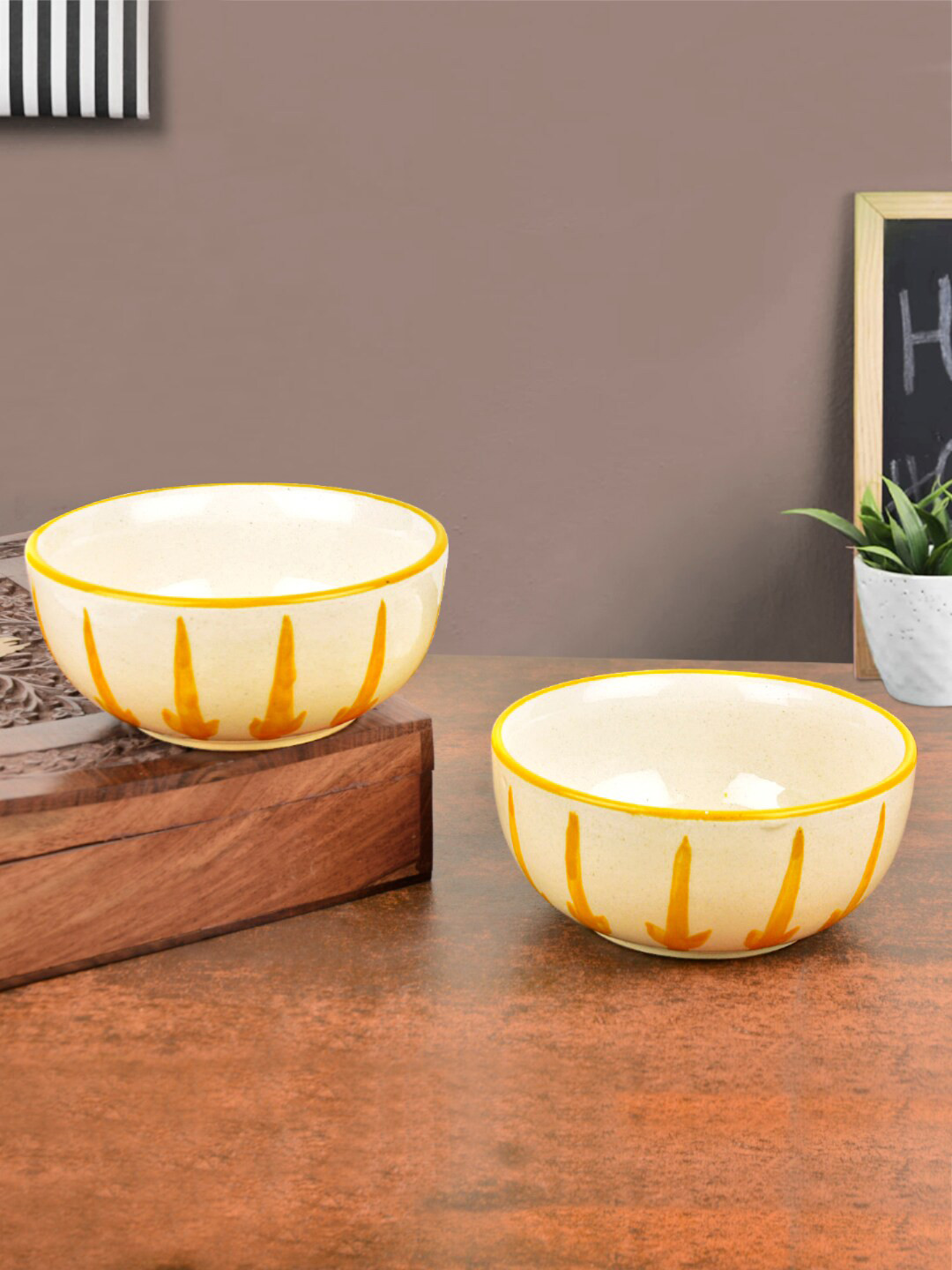 StyleMyWay The Lucid Yellow Collection Set Of 2 Yellow & Off White Handpainted Serving Bowls