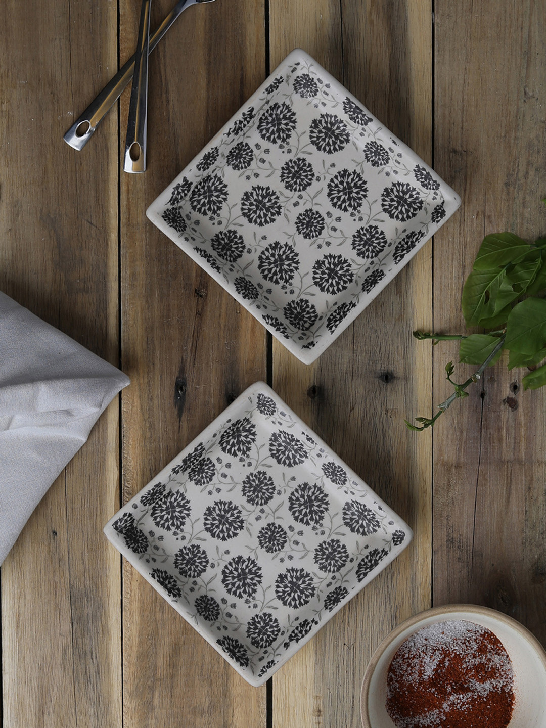 MIAH Decor Off-White Set of 2 Ceramic Printed Serving Platters