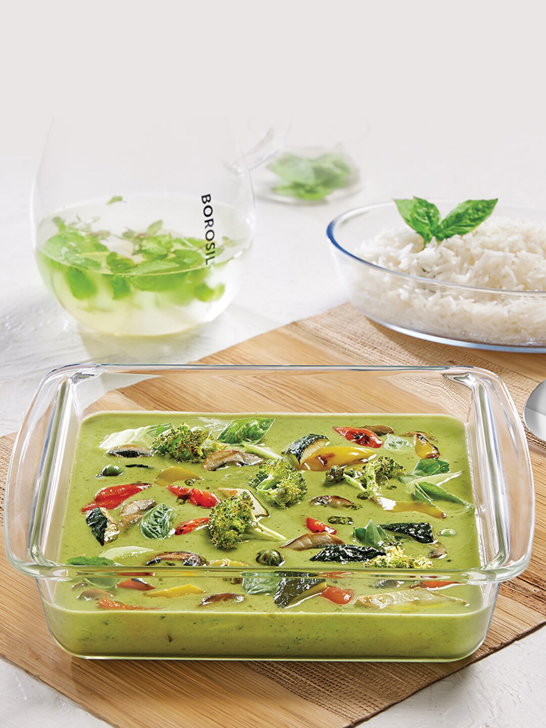 BOROSIL Square Borosilicate Glass Easy Grip Oven & Microwave Safe Baking Dish 2 L