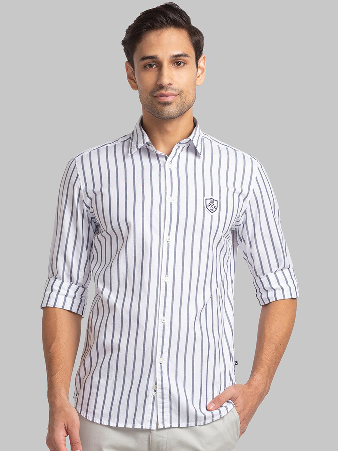 Parx Men White Slim Fit Striped Casual Shirt