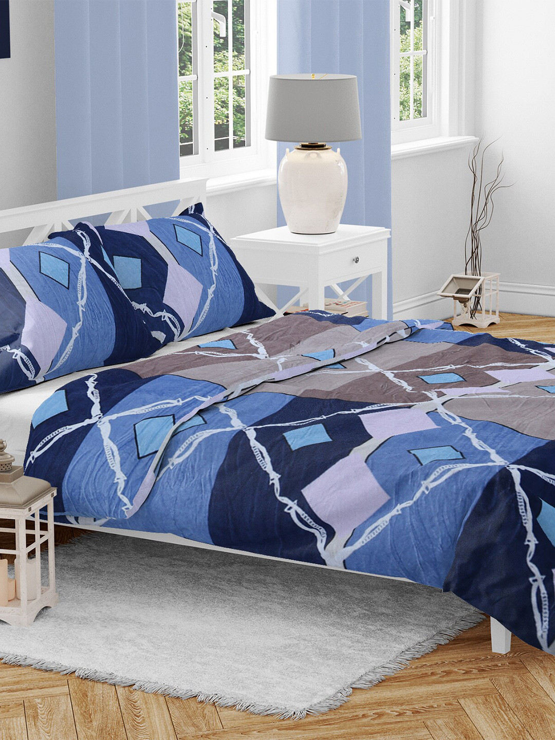 AAZEEM Longbluedimaond Turquoise Blue Geometric Polyester Breathable 210 TC Queen Fine Bedsheet with 2 Pillow Covers-100 x 89 inches