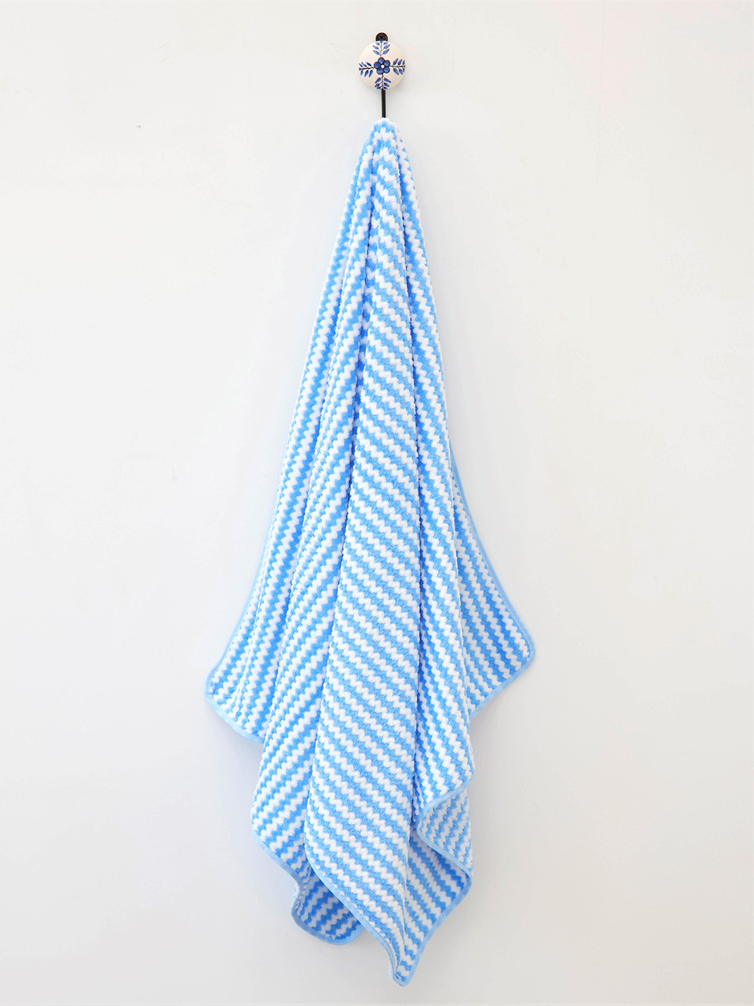 Ariana 650 GSM Striped Cotton Bath Towels