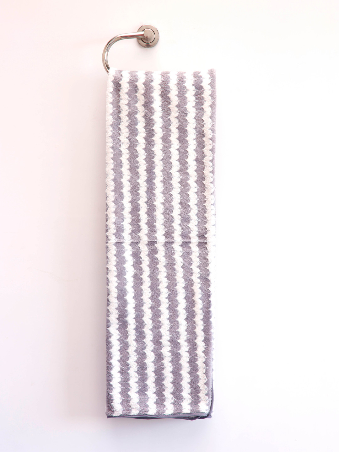 Ariana Grey Striped Patterned High Absorbent 400 GSM Bath Towels