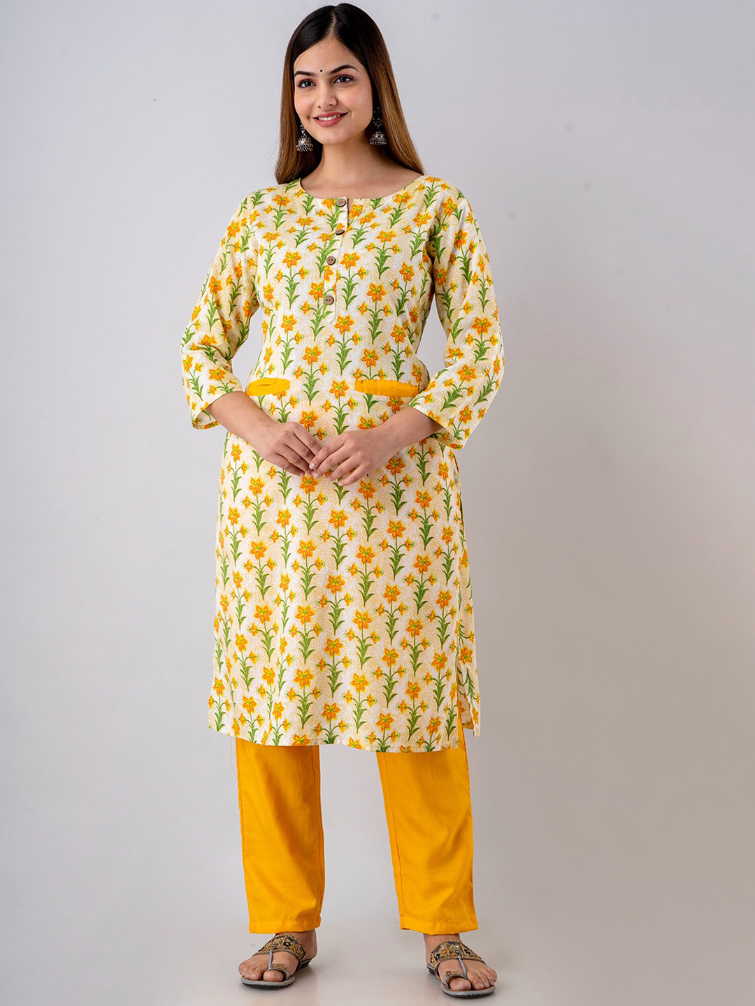 Shedika Women Floral Printed Pure Cotton Kurta with Trousers