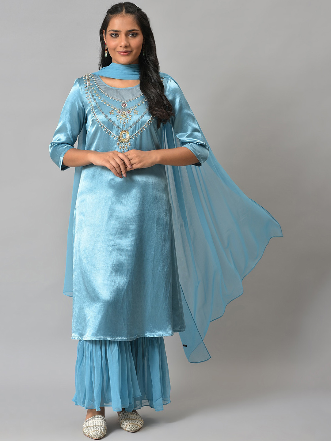 WISHFUL Women Embroidered Beads and Stones Kurta with Sharara & With Dupatta
