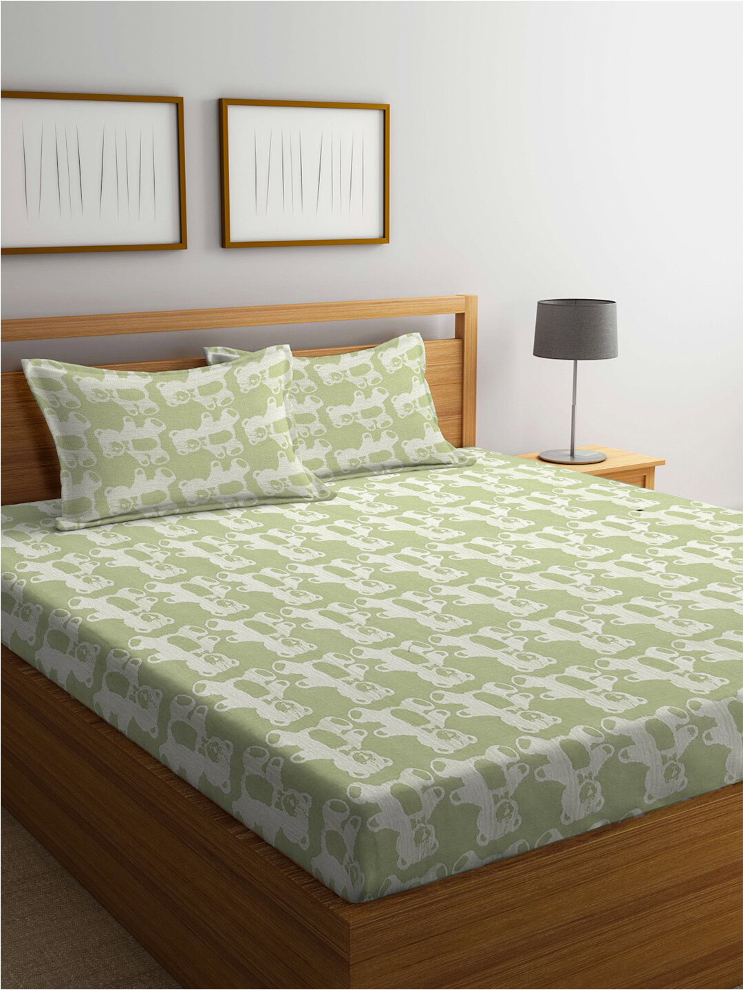 KLOTTHE Green & Beige Cartoon 400 TC Pure Cotton King Bedsheet with 2 Pillow Covers