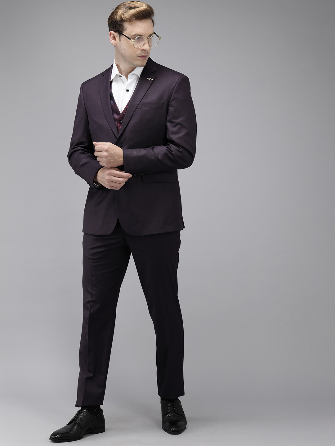 Van Heusen Self-Design Textured Slim-Fit Single Breasted Three Piece Suit