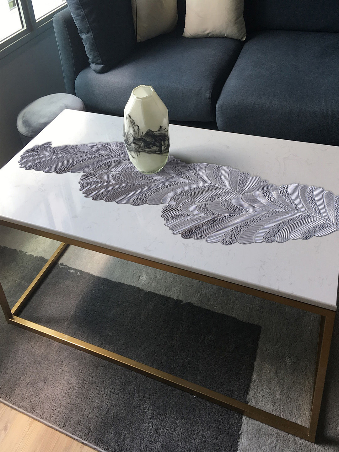 Kuber Industries Silver-Colored Leaf Design Non-Slip Table Runner Runners