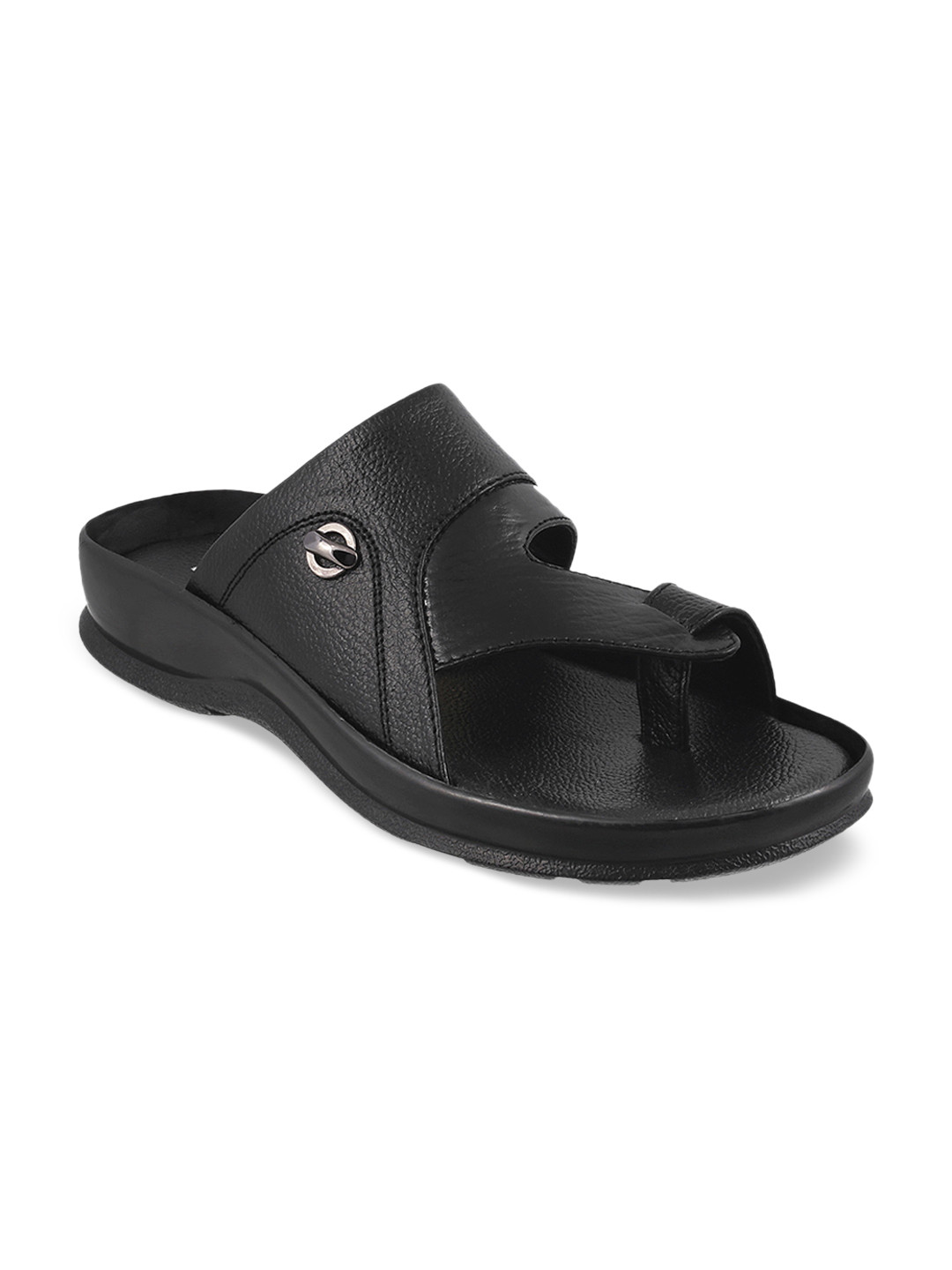 mochi sandals myntra