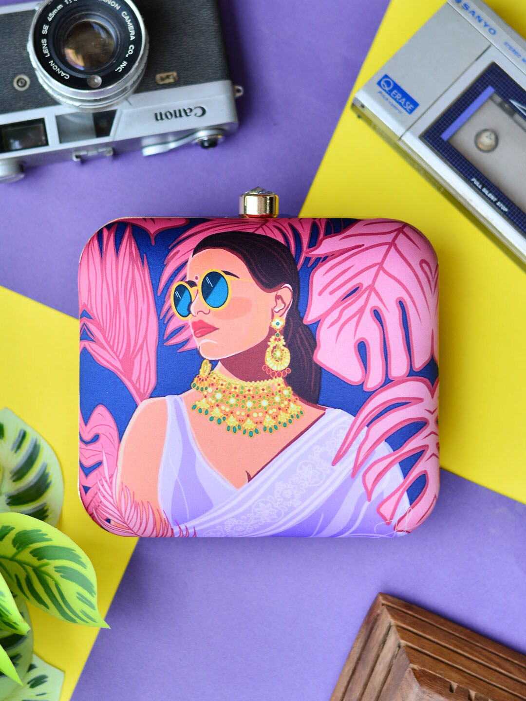 ARTKLIM Printed Fringed Box Clutch