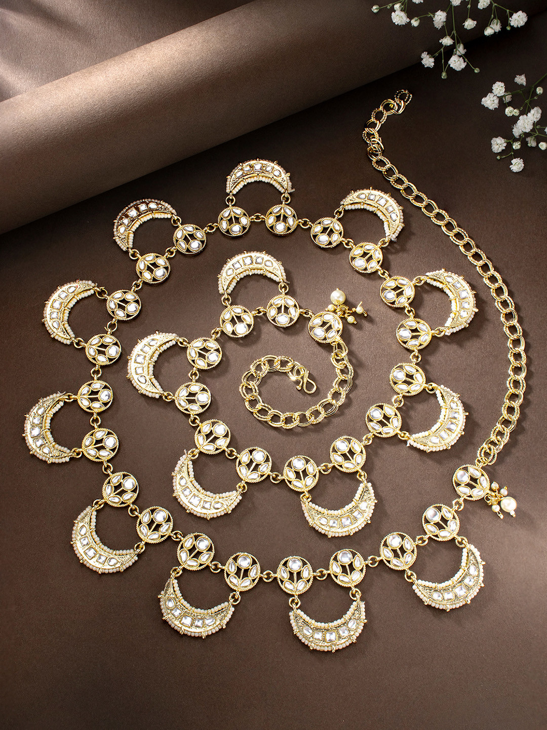 Peora White Kundan Studded Kamarband Belly Chain