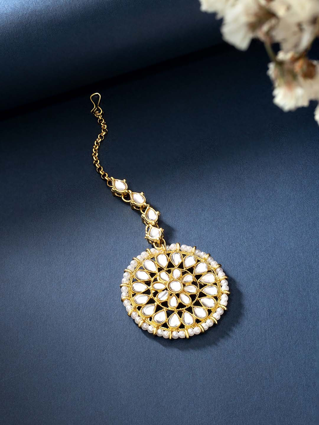Peora Gold-Plated Kundan Pearl Round Maang Tika
