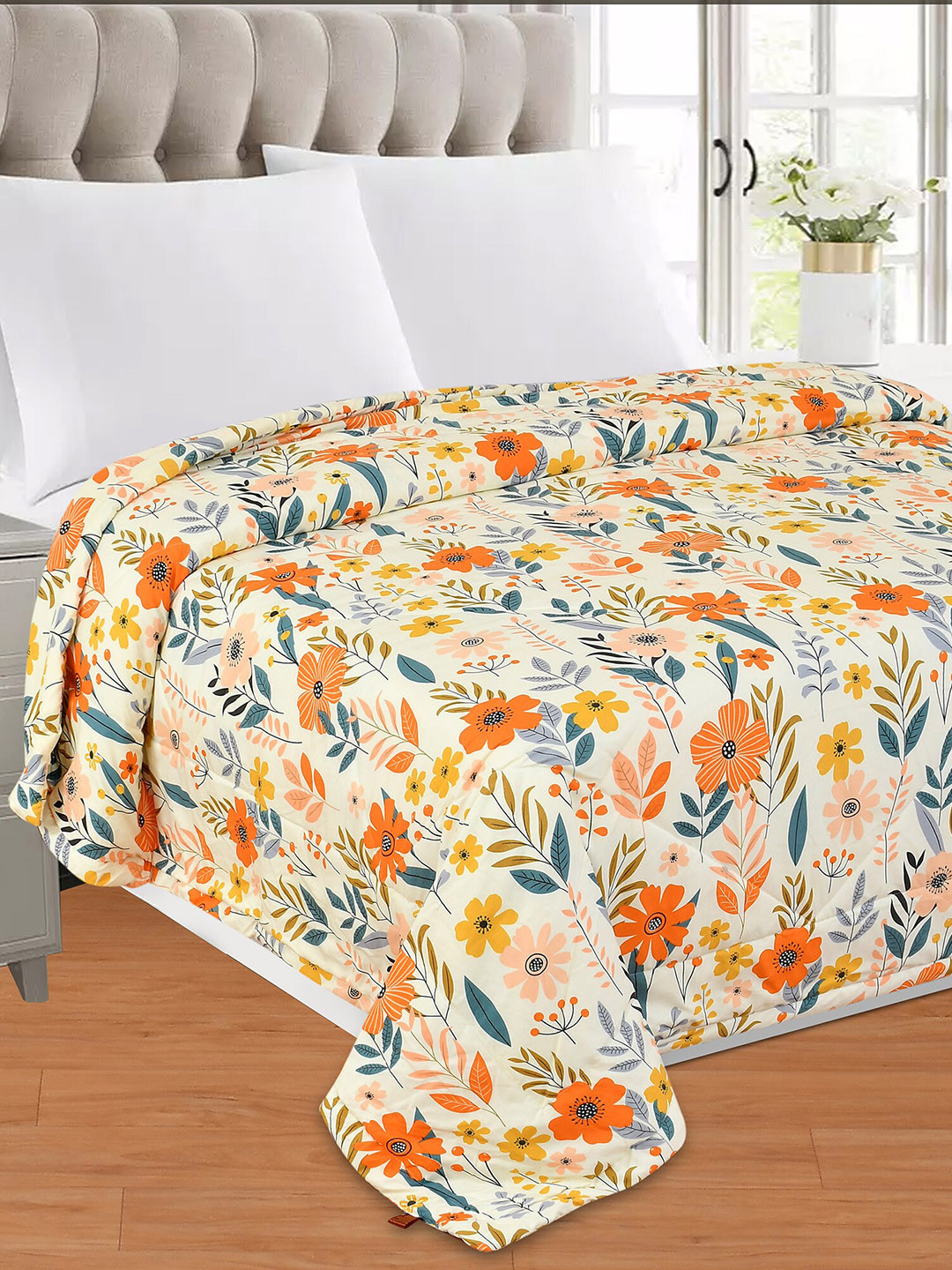 SEJ by Nisha Gupta Beige & Orange Microfiber AC Room 150 GSM Reversible Single Bed Comforter