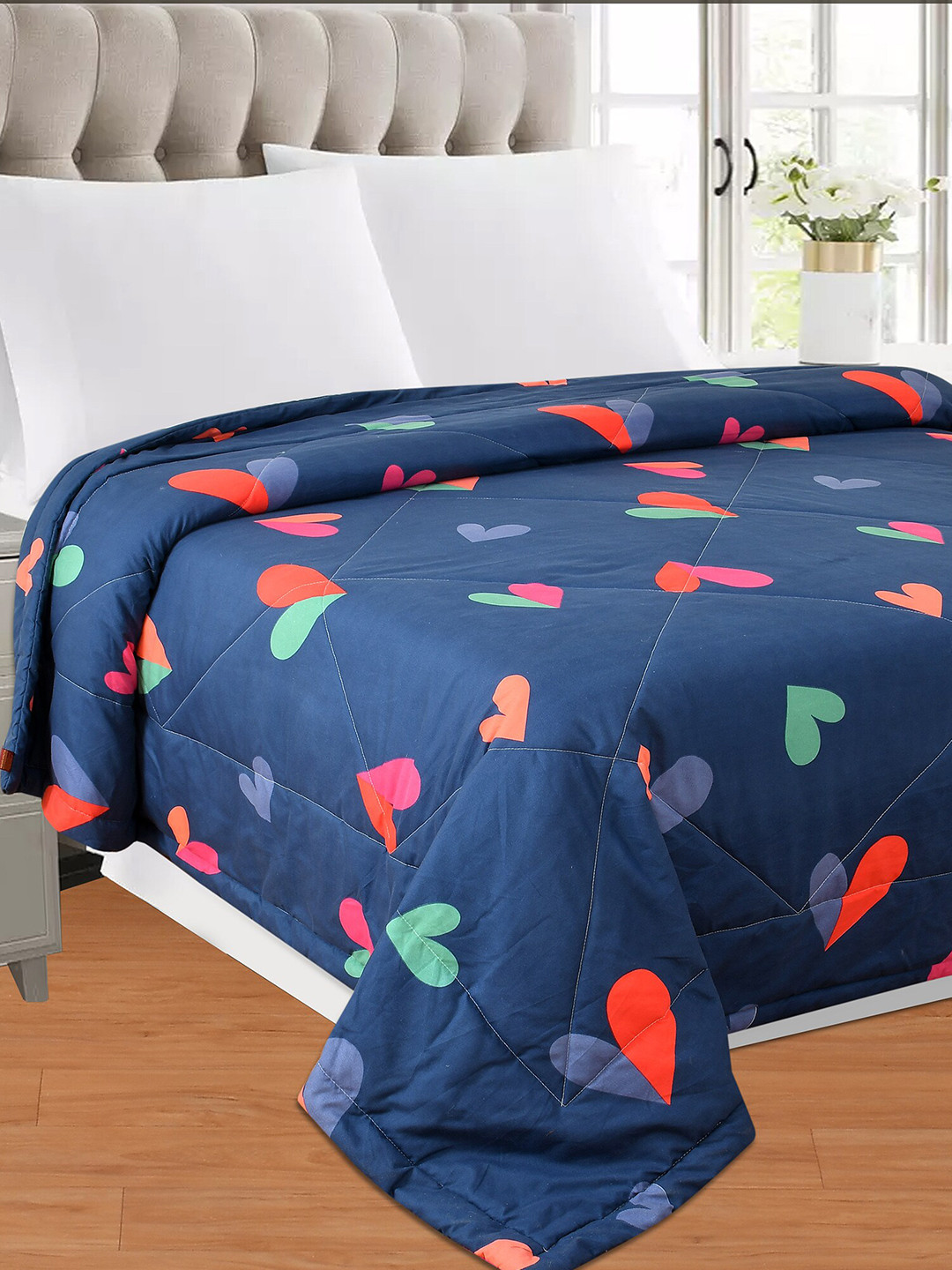 SEJ by Nisha Gupta Blue & Red Microfiber AC Room 150 GSM Reversible Double Bed Comforter