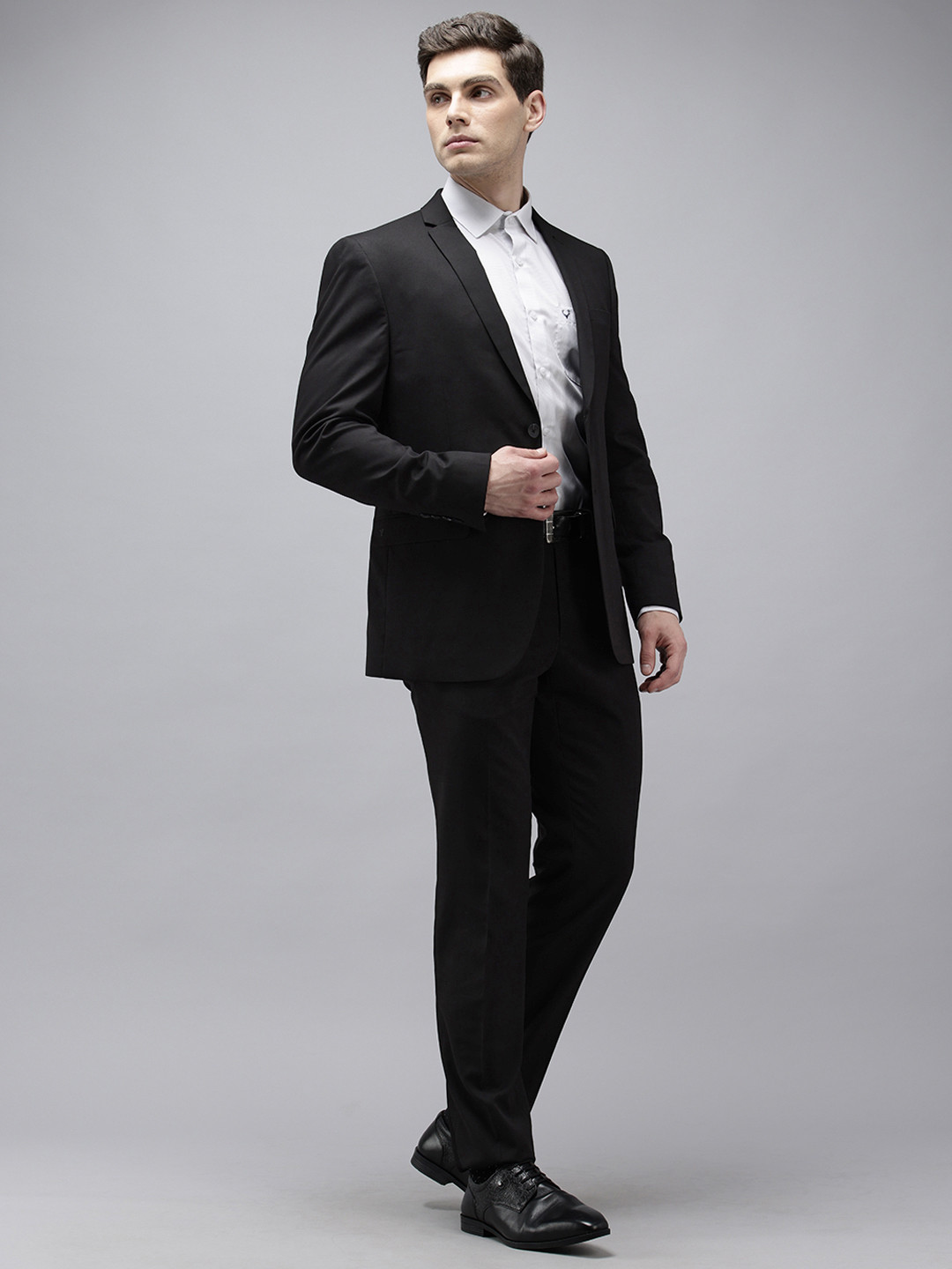 Van Heusen Slim Fit Single-Breasted Two-Piece Formal Blazer and Trousers
