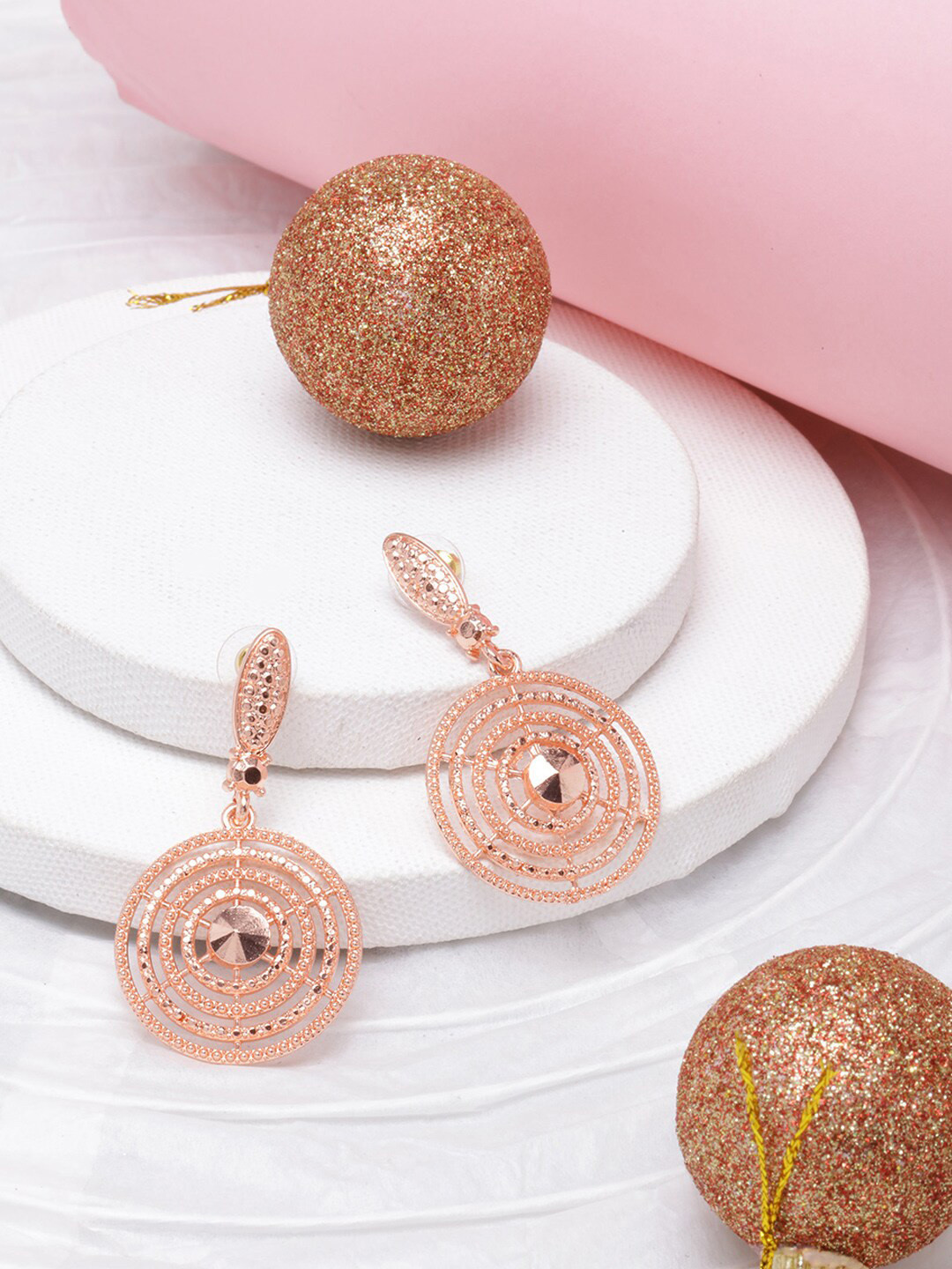 DIVA WALK Contemporary Drop Earrings