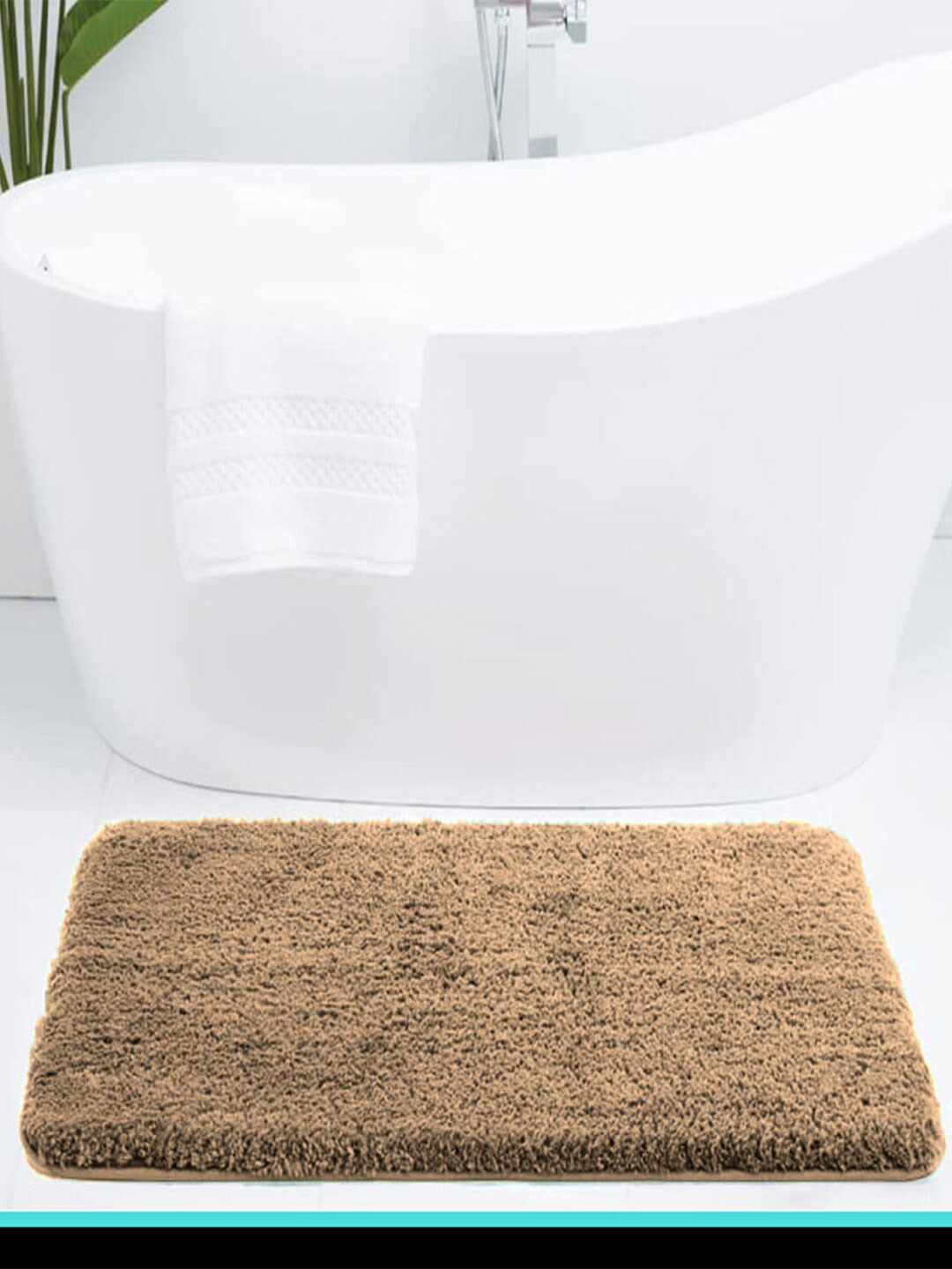 LUXEHOME INTERNATIONAL Vegas Gold-Toned Textured 2800 GSM Ultra Soft Microfibre Bath Rugs