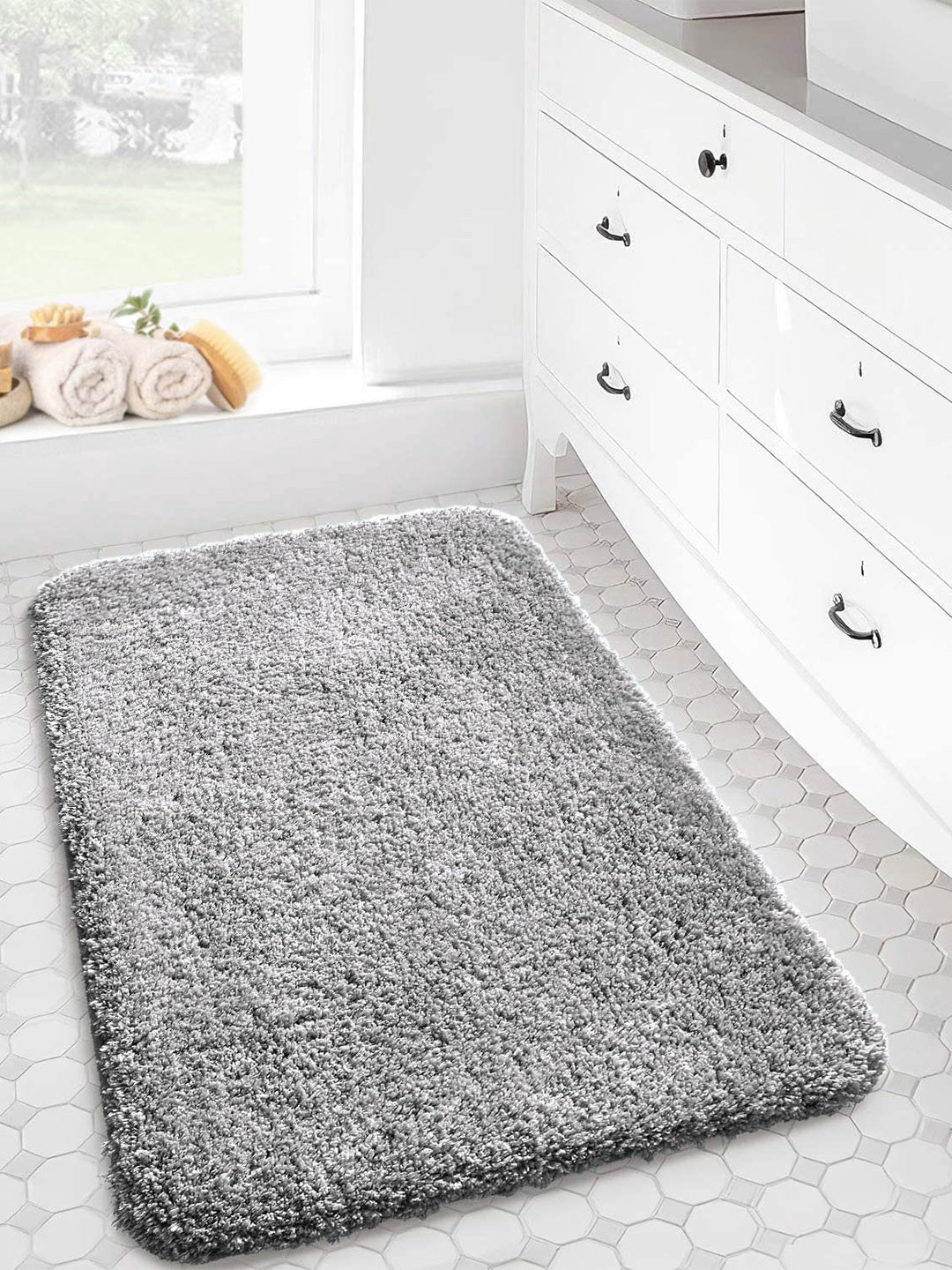 LUXEHOME INTERNATIONAL Vegas Silver-Coloured 2800 GSM Microfiber Anti-Skid Bath Rugs